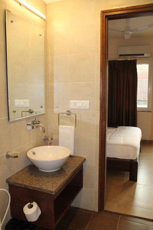 Veera Strand Park Serviced Apartments Calangute Dış mekan fotoğraf
