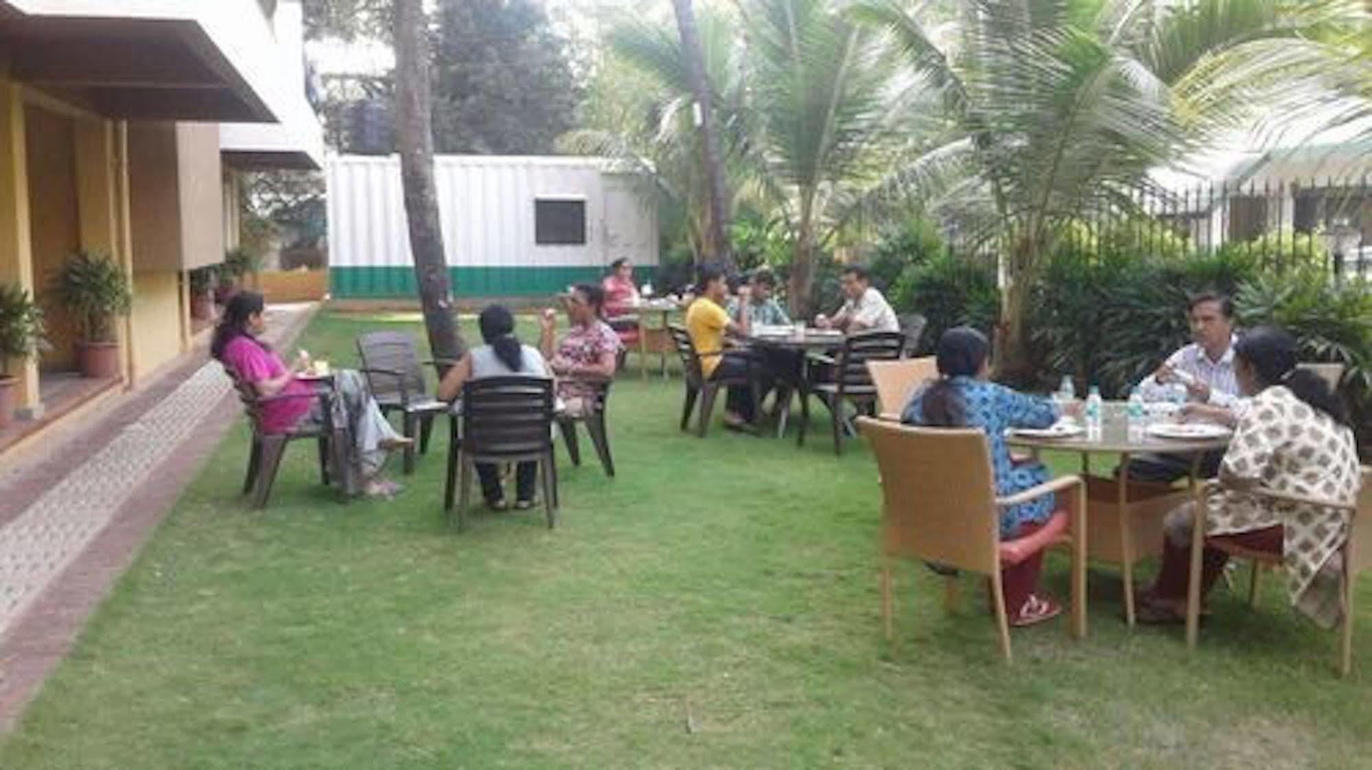 Veera Strand Park Serviced Apartments Calangute Dış mekan fotoğraf